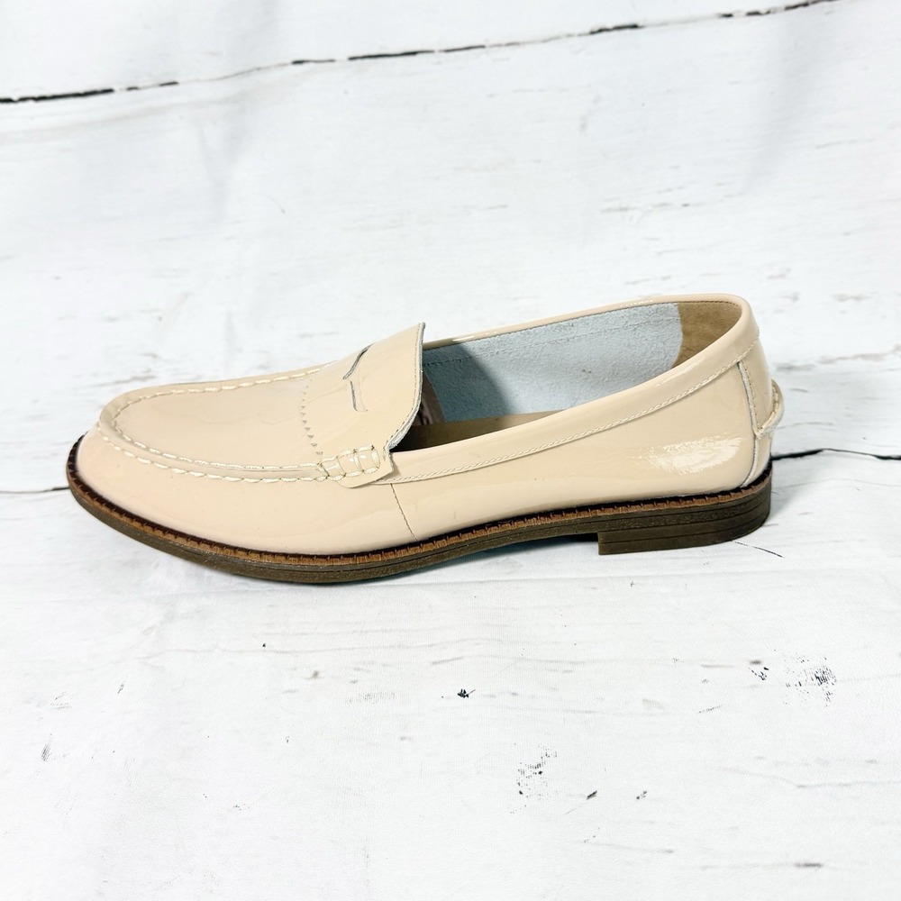 Sperry Seaport Women's Shoes 9 Beige Loafers Patent Leather Preppy Minimalist